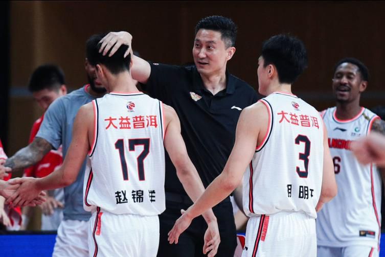 狠狠亚洲